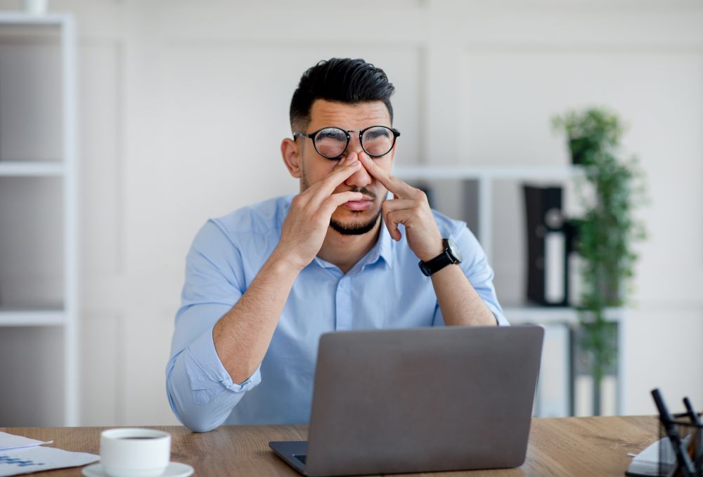 AdobeStock_471365177 - fatigue travail